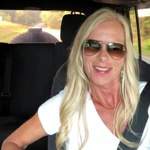 Meet your Posher, Hethr